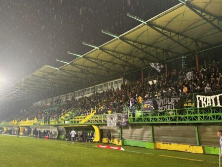 „Citat din Eugeniu Carada: Bannerul surprinzător de la meciul din Cupă – „Pentru o Românie liberă…”