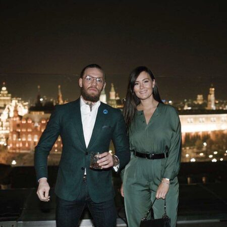 Conor McGregor, ceremonie discretă la Vatican » A sosit la biserică într-o mașină retro