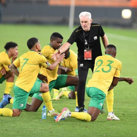 „E întunecat, dar va deveni luminos”