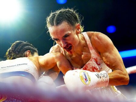 „Balboa” din Cisnădie este campioană mondială la box! » Gabriela Timar a câștigat titlul cu nasul fracturat.