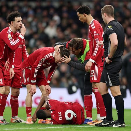 „Sunt distrus” + mesajul lui Van de Ven