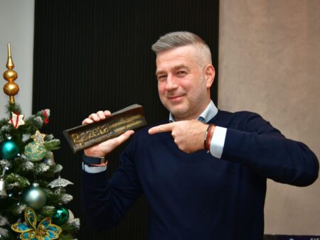 „Încă NU a obținut nimic, dar luați în considerare un aspect!”