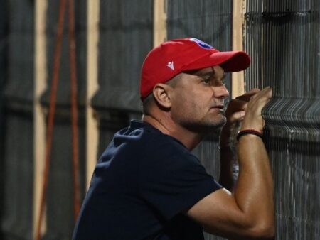 Erik Lincar a semnat: „Pe calea corectă”