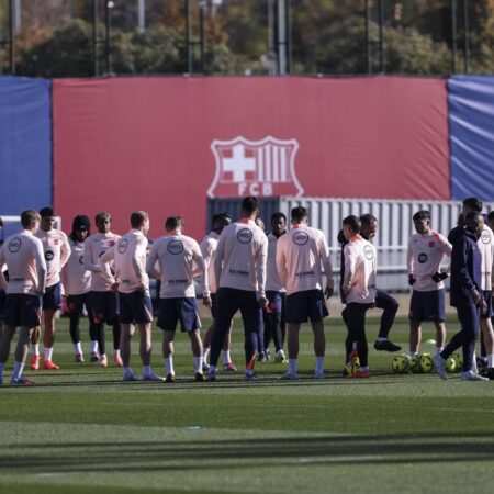 Cadou surpriză de sărbători în cantonamentul Barcelonei » O companie auto din Emirate a oferit daruri aurite!