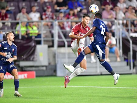 LIVE. FC Botoșani – Rapid, derby între liderii Superligii