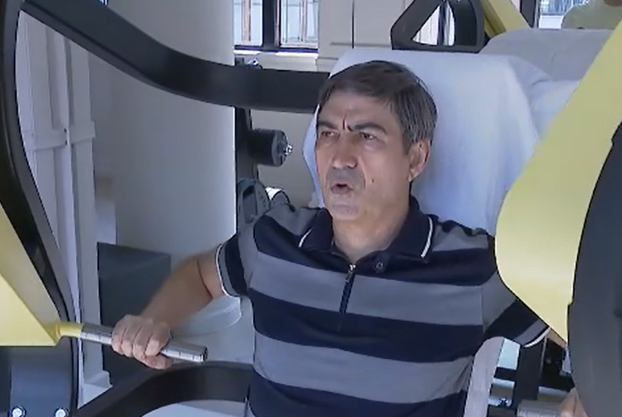 Victor Pițurcă la sala de fitness
