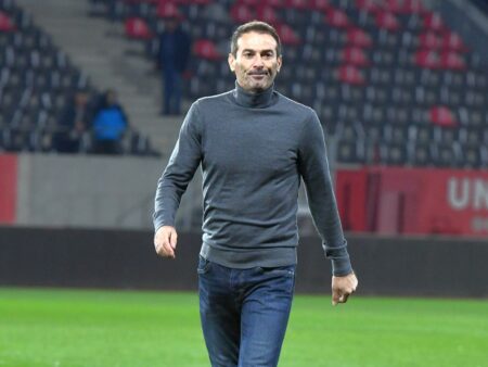 „Ar fi trebuit să plec de atunci; le-am spus că nu vreau să jucăm «alba-neagră».”