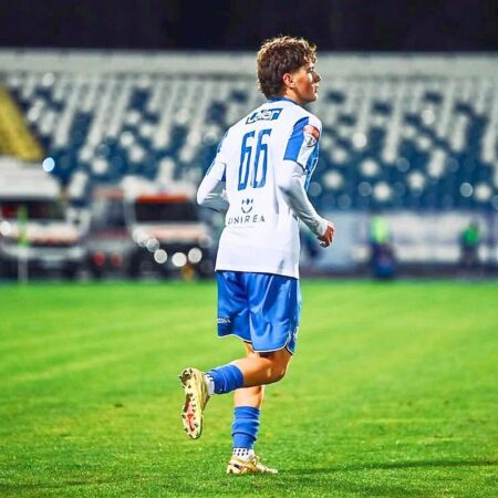 „E cel mai bun! Mă întreb de ce lipsește”