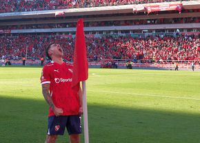 A fost ales cel mai FRUMOS gol al anului: execuție acrobatică într-un haos de nedescris.