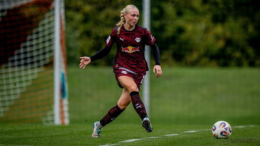 Nemaiîntâlnit! Vedeta lui RB Leipzig are permisiunea clubului să vină cu iubita în cantonament!