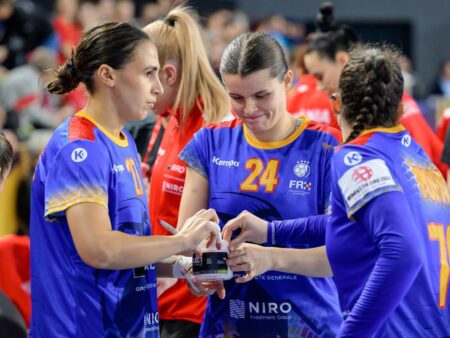 Handbalista României a evoluat la Campionatul Mondial cu un deget fracturat! Când se va întoarce pe teren?