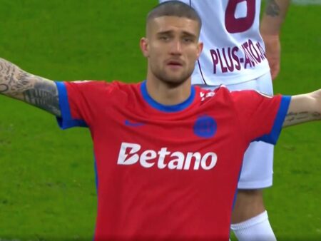 „Ce naiba face ăsta, mă?”