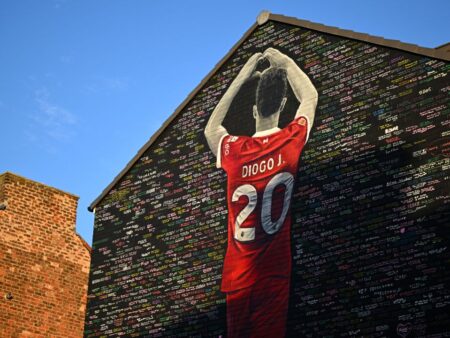 Trăiește clipa! Alexandru Stănilă discută despre iluzia că mâine este sigur.