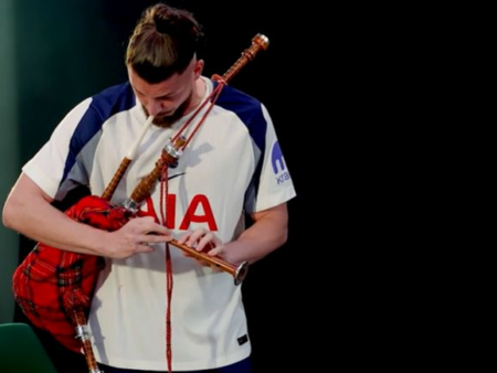Incredibil! Radu Drăgușin a cântat la cimpoi într-un concurs de talente de la Tottenham. Performanțele românului