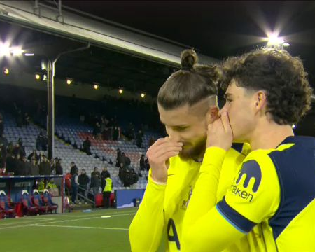 Thomas Frank s-a dus rapid la Radu Drăgușin după Crystal Palace – Tottenham. „Dragonul” a avut în continuare un zâmbet.