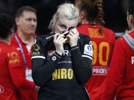 Româncele se întorc acasă, Mondialul devine intens: tabloul sferturilor ne oferă o senzație dezamăgitoare.