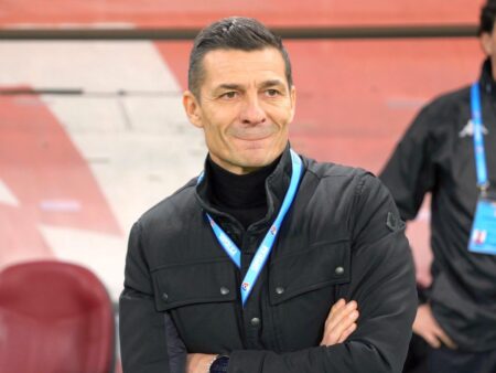 „Nu-mi place, Costele!” / „Cum reușești să te vezi cu ei?”