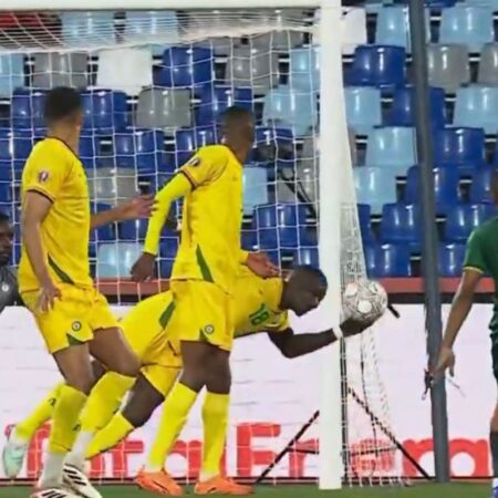 Cum poate fi explicat gestul?! Momentul incredibil care l-a adus pe Ngezana în „optimile” Cupei Africii
