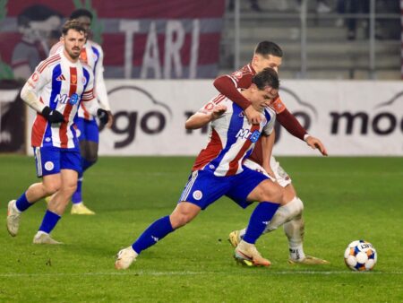 „Nu înțeleg de ce te prezinți în acest fel”