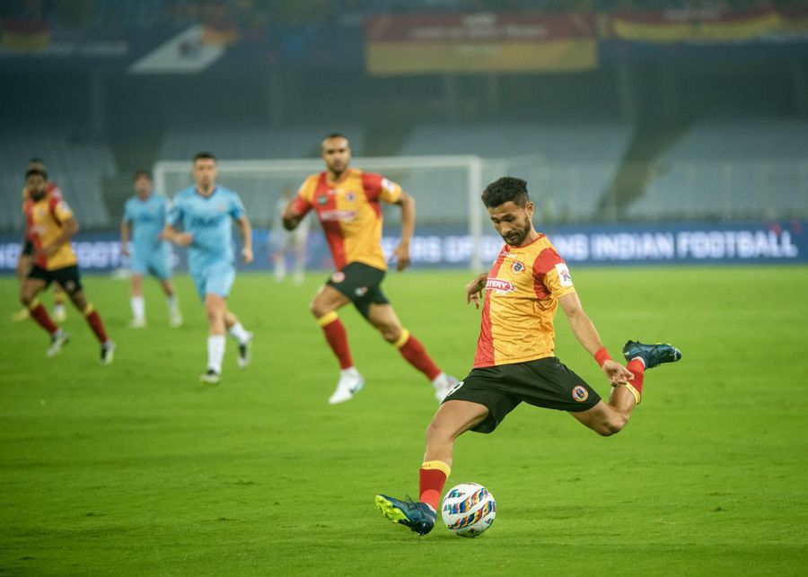 Incredibil: a văzut „roșu” înainte de startul meciului! » Arbitrul l-a eliminat în virtutea unei reguli neverosimile