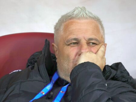 „Costele, îți spun eu! Te-au dat afară și te-au ajutat să iei clauza, nu vei putea niciodată să faci asta”