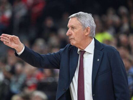 La 76 de ani, Svetislav Pesic devine cel mai vârstnic antrenor din istoria Euroligii » 3 antrenori nu erau născuți la debutul sârbuș