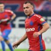 Mihai Toma, micuțul jucător, a înscris cu capul primul său gol la echipa de seniori în meciul FCSB – Feyenoord.