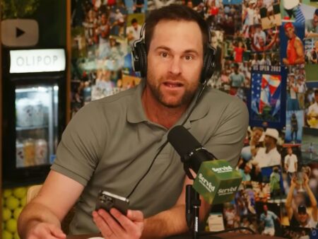 „De ce a făcut asta, altfel? Asemenea lui Billie Jean King”