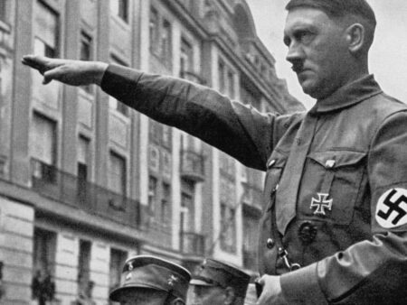 Numărul din fotbal interzis din cauza legăturilor cu Adolf Hitler