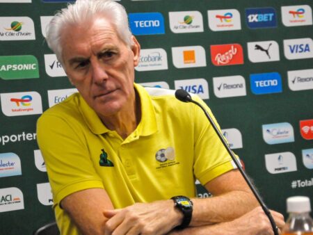 Scandal uriaș cu antrenorul lui Ngezana de la națională: „E de culoare, dar va pleca palid la față”