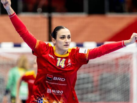 Bianca Bazaliu i-a răspuns selecționerului Ovidiu Mihăilă: ”Nu am doar un televizor în casă”