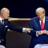 Gianni Infantino și-a scos telefonul în fața lui Donald Trump la gala FIFA. Ce s-a întâmplat apoi