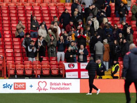 Tragedie în Anglia: Meciul anulat și reacția oficială a clubului