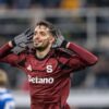 Rapidiștii îl aplaudă pe Albion Rrahmani după meciul Craiova – Sparta Praga: „Îndrumătorul oltenilor!”