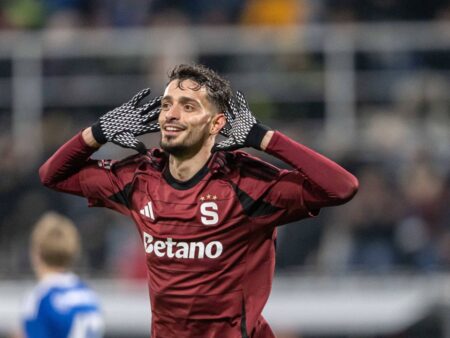 Rapidiștii îl aplaudă pe Albion Rrahmani după meciul Craiova – Sparta Praga: „Îndrumătorul oltenilor!”