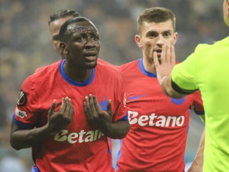 Ce au spus olandezii după anullarea penalty-ului acordat lui Feyenoord la VAR în meciul cu FCSB