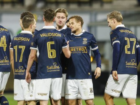 Ce controversă! Adversara FCSB-ului din Europa League a realizat OPT schimbări într-un singur meci.