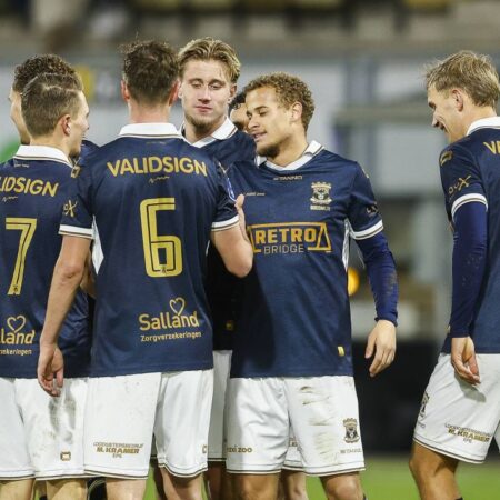 Ce controversă! Adversara FCSB-ului din Europa League a realizat OPT schimbări într-un singur meci.