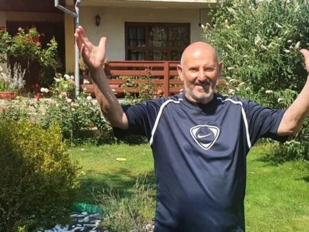 Fotbalul românesc, îndoliat de pierderea lui Ioan Sdrobiș: reacția emoționantă a clubului în care a lăsat o moștenire marcantă.