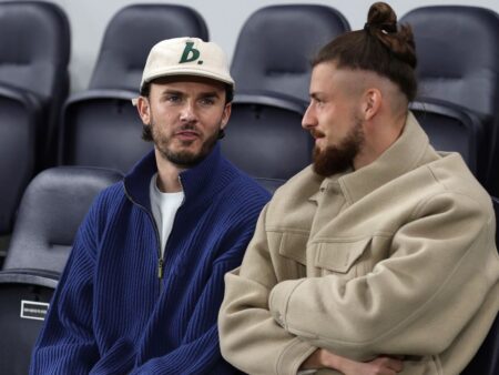 Cum a fost surprins Radu Drăgușin înainte de meciul Tottenham – Liverpool