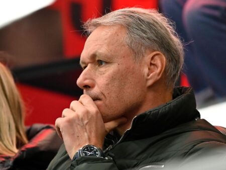 Marco van Basten îl atacă pe Salah, într-un conflict cu Slot: „Are creierul unui gândac!”