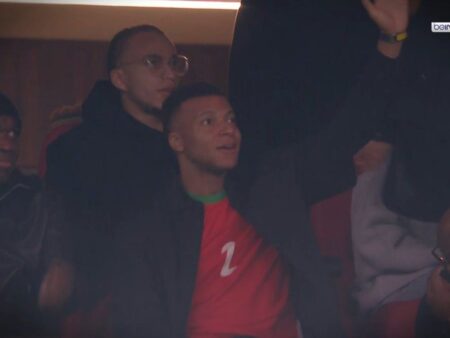 Kylian Mbappe, în tribune la Cupa Africii! Ce tricou purta starul de la Real Madrid?