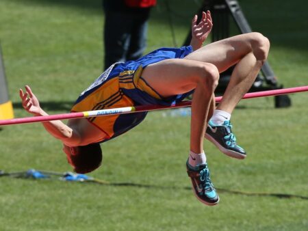 Șosetele lui Mihai Donisan: O provocare serioasă în cariera fostului sportiv, deși pentru mulți pare o glumă.