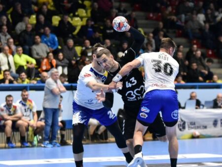 Buzăul nu iartă! Victorie acasă cu Minaur Baia Mare și Dinamo tremură pentru titlu.