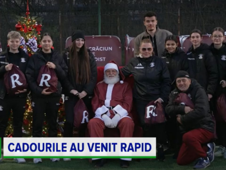 Moș Crăciun a sosit la juniorii Rapidului! Cristi Ignat și-a exprimat o dorință alături de micuți.