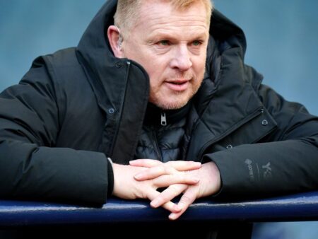 Suspendare masivă pentru Neil Lennon