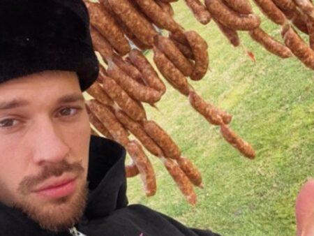 Imaginea momentului cu Ionuț Radu: cum s-a fotografiat portarul de la Celta Vigo după sosirea în România