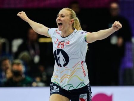 Cum se prezintă semifinalele Campionatului Mondial de handbal feminin
