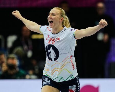Cum se prezintă semifinalele Campionatului Mondial de handbal feminin