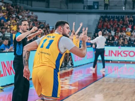 Ștefan Grasu, coș după coș: răspunsuri delicioase la „întrebările-fulger” din emisiunea Poveștile Sport.ro